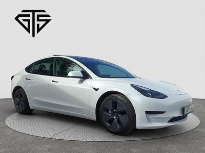 Used Tesla Model 3 Standard Range Plus 366 kW (498 HP) 2021 White Sedan