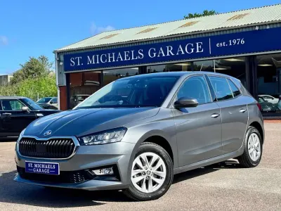 Begagnad Skoda Fabia Comfort 2024 Grå Halvkombi
