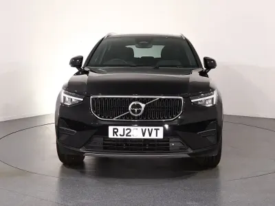 Used Volvo XC40 Core 161 HP (118 kW) 2025 Black SUV