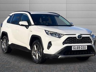 White Used 2019 Toyota RAV4 Hybrid Design SUV | £20,095 (Fair price)