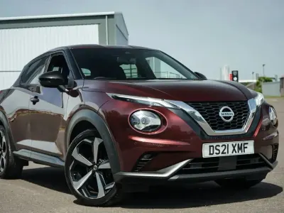 Used Nissan Juke Tekna 112 HP (82 kW) 2021 Red SUV