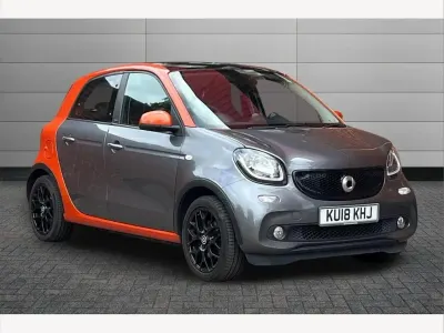 Used Smart ForFour Premium 89 HP (65 kW) 2018 Lava orange Hatchback