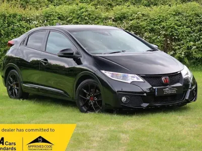 Begagnad Honda Civic Sport 141 HK (103 kW) 2016 Svart Halvkombi