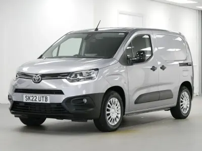 Used Toyota Proace 100 kW (136 HP) 2022 Grey MPV