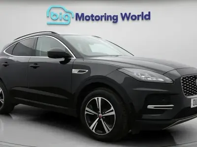 Używany Jaguar E-Pace S 163 KM (119 kW) 2021 Czarny SUV