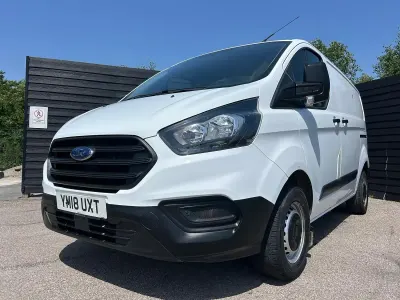 Used Ford Transit Custom 105 HP (77 kW) 2018 White Van