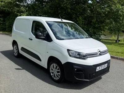 Used Citroën Berlingo 100 HP (73 kW) 2020 White MPV