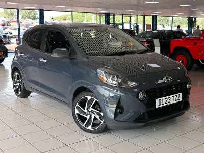 Used Hyundai i10 Premium 67 HP (49 kW) 2023 Grey Hatchback