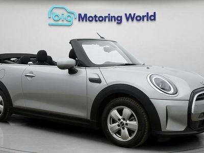 Begagnad Mini Cooper Cabriolet Classic 136 HK (100 kW) 2022 Silver Cab