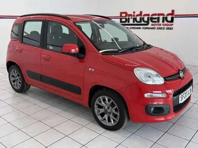 Used Fiat Panda Lounge 69 HP (50 kW) 2020 Red Hatchback