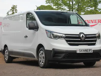 Used Renault Trafic Business 2023 White
