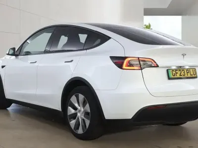 Used Tesla Model Y Long Range AWD 378 kW (514 HP) 2023 White SUV