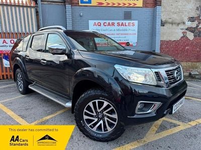 Black Used 2016 Nissan Navara Tekna Pickup | £11,990 (Fair price)