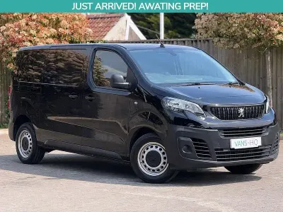 Begagnad Peugeot Expert Premium 2022 Svart Van