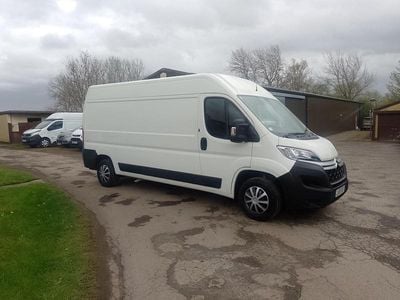 Usado Citroën Relay 140 HP (102 kW) 2020 Branco Van