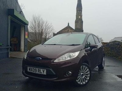 Used Ford Fiesta Titanium 96 HP (70 kW) 2009 Red Hatchback