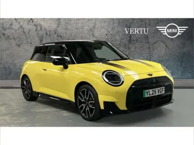 Usado Mini Cooper Sport 135 kW (184 CV) 2025 Amarillo Utilitario