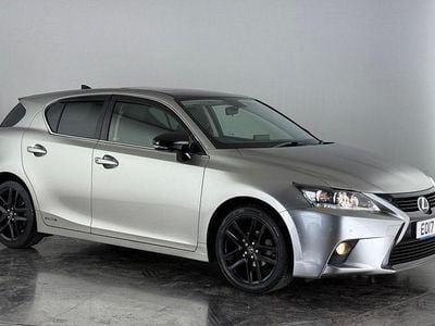 Lexus CT200h
