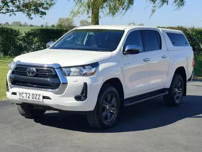 Używany Toyota HiLux 150 KM (110 kW) 2022 Biały Pickup