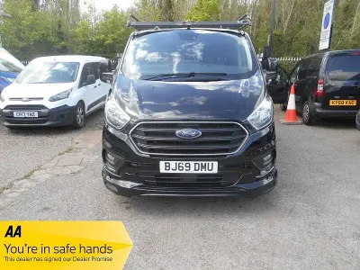 Used Ford Transit Custom Limited 130 HP (95 kW) 2019 Black Van