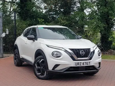 Używany Nissan Juke N-Connecta 114 KM (83 kW) 2023 Biały SUV