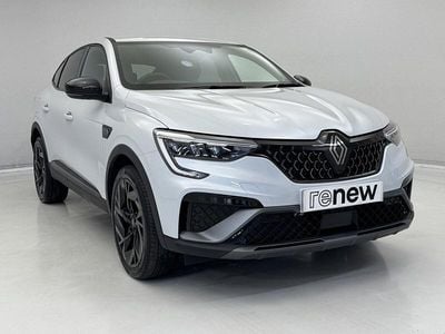 Begagnad Renault Arkana 142 HK (104 kW) 2024 Vit SUV