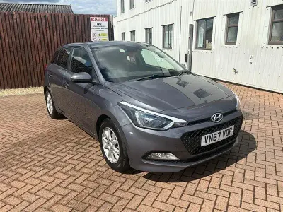 Used Hyundai i20 SE 84 HP (61 kW) 2017 Grey Hatchback