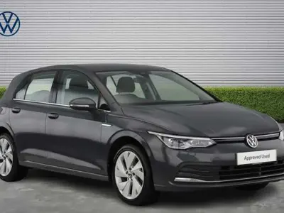 Używany VW Golf VIII 130 KM (95 kW) 2020