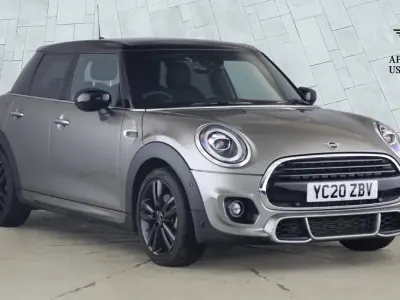 Używany Mini Cooper Sport 136 KM (100 kW) 2020 Srebrny Hatchback