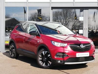 Used Vauxhall Grandland X Design Edition 130 HP (95 kW) 2019 Red SUV