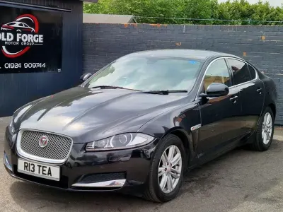 Begagnad Jaguar XF Luxury 163 HK (119 kW) 2013 Svart Sedan