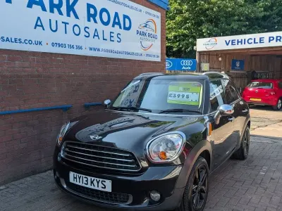 Used Mini Cooper D 2013 Black Hatchback