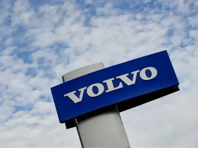 Used Volvo V90 CC Plus 188 HP (138 kW) 2020 Blue Estate