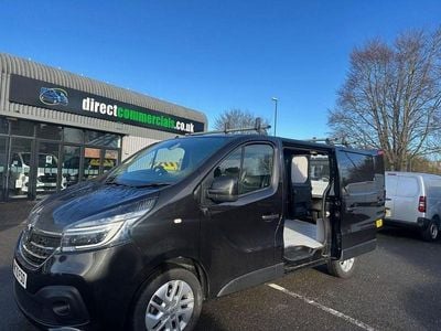 Black Used 2020 Renault Trafic MPV | £14,495 (Super price)