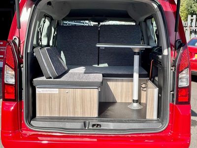 Used Peugeot TePee S 2013 Red MPV