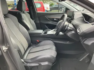 Used Peugeot 3008 Allure Premium 2022 Grey SUV