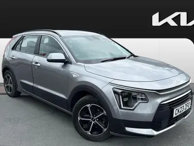 Używany Kia Niro 141 KM (103 kW) 2023 Szary SUV