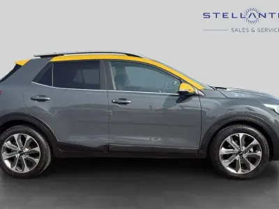 Used Kia Stonic 99 HP (72 kW) 2023 Grey SUV