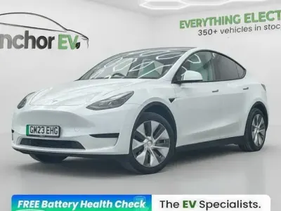 Used Tesla Model Y Standard Range 219 kW (299 HP) 2023 White SUV