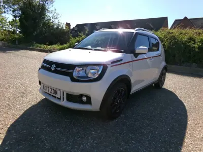 Usado Suzuki Ignis SZ-T 90 HP (66 kW) 2017 Branco SUV