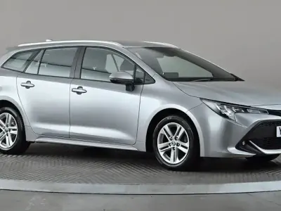 Used Toyota Corolla 122 HP (89 kW) 2022 Silver Estate