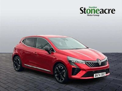 Used Renault Clio V Techno 140 HP (102 kW) 2024 Red Hatchback