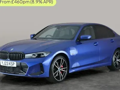 Begagnad BMW 330e M Sport 292 HK (214 kW) 2023 Blå Sedan