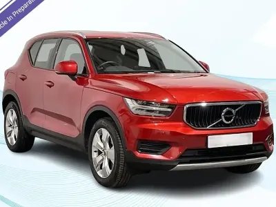 Used Volvo XC40 Momentum 163 HP (119 kW) 2022 Red SUV