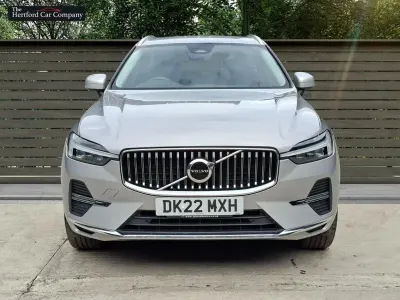 Used Volvo XC60 Inscription 197 HP (144 kW) 2022 Silver SUV