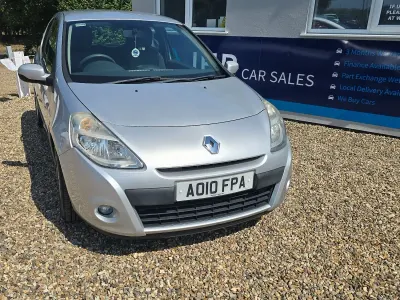 Used Renault Clio 2010 Silver Hatchback