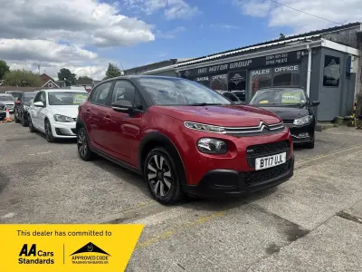 Używany Citroën C3 Feel 2017 Czerwony Hatchback