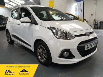 Used Hyundai i10 Premium 2016 White Hatchback