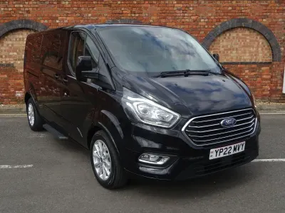 Used Ford Tourneo Custom Titanium 130 HP (95 kW) 2022 Black Van