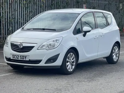 Begagnad Vauxhall Meriva Active 2012 Vit Minibuss